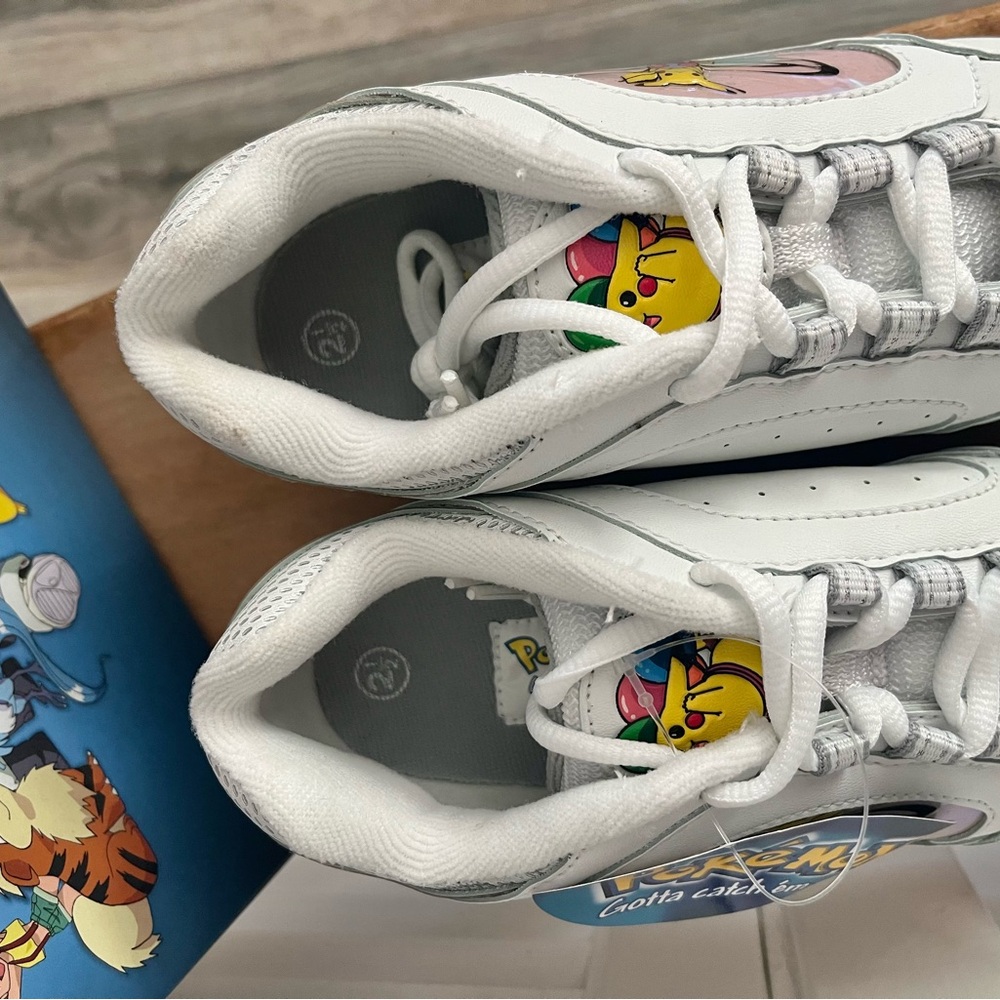 Vintage Brand New Pokemon Kids Sneakers - Picture 8 of 13